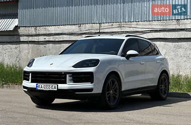 Внедорожник / Кроссовер Porsche Cayenne 2023 в 