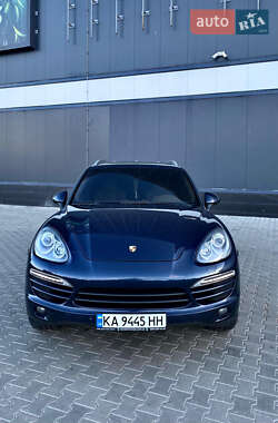 Внедорожник / Кроссовер Porsche Cayenne 2012 в 
