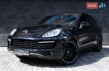 Позашляховик / Кросовер Porsche Cayenne 2011 в Києві