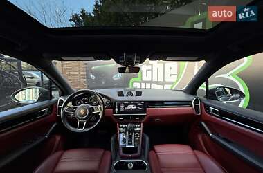 Внедорожник / Кроссовер Porsche Cayenne 2019 в 