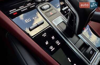 Внедорожник / Кроссовер Porsche Cayenne 2019 в 