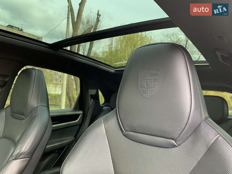 Внедорожник / Кроссовер Porsche Cayenne 2019 в Кривом Роге фото 30 Внедорожник / Кроссовер Porsche Cayenne 2019 в Кривом Роге