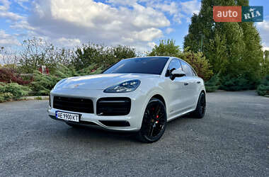Внедорожник / Кроссовер Porsche Cayenne 2022 в 