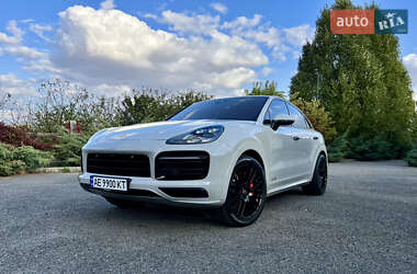 Внедорожник / Кроссовер Porsche Cayenne 2022 в 