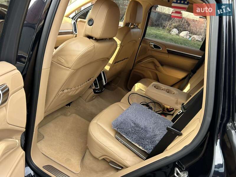 Позашляховик / Кросовер Porsche Cayenne 2012 в Вінниці