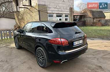 Внедорожник / Кроссовер Porsche Cayenne 2012 в 