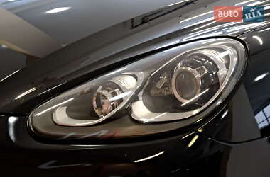 Внедорожник / Кроссовер Porsche Cayenne 2015 в 