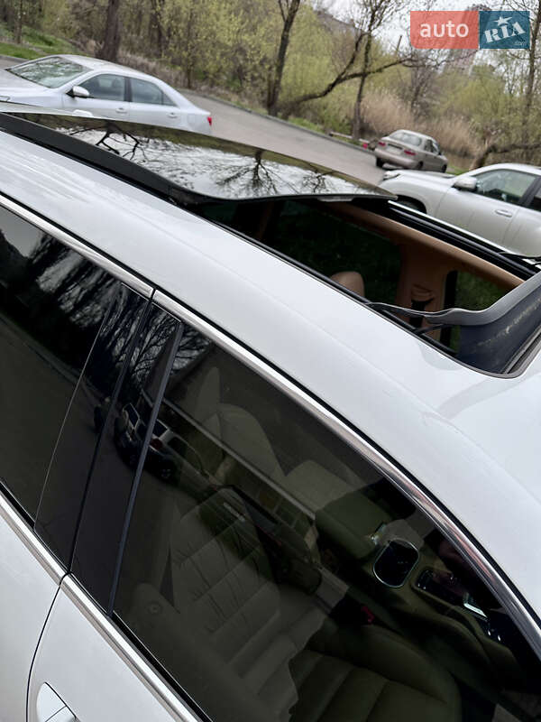 Позашляховик / Кросовер Porsche Cayenne 2014 в Києві