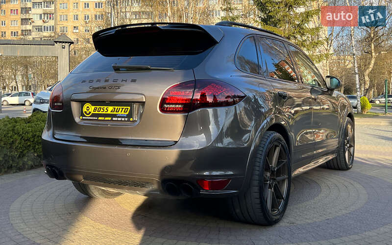 Внедорожник / Кроссовер Porsche Cayenne 2012 в Львове