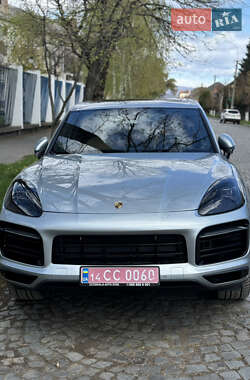 Внедорожник / Кроссовер Porsche Cayenne 2020 в 
