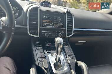 Внедорожник / Кроссовер Porsche Cayenne 2013 в 