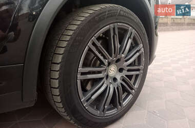 Позашляховик / Кросовер Porsche Cayenne 2010 в 
