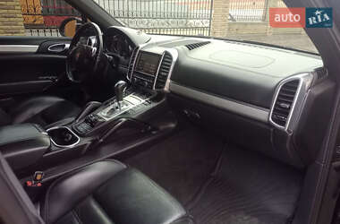 Позашляховик / Кросовер Porsche Cayenne 2010 в 