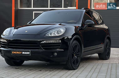 Позашляховик / Кросовер Porsche Cayenne 2012 в 