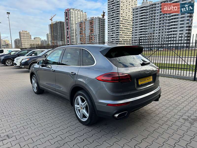 Внедорожник / Кроссовер Porsche Cayenne 2015 в Киеве фото 6 Внедорожник / Кроссовер Porsche Cayenne 2015 в Киеве