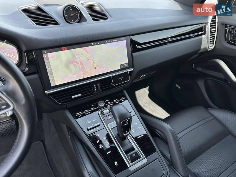 Позашляховик / Кросовер Porsche Cayenne 2019 в Києві