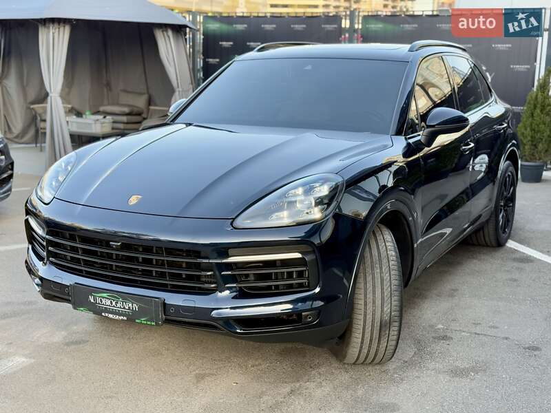 Внедорожник / Кроссовер Porsche Cayenne 2019 в Киеве