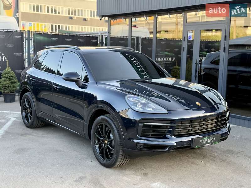 Внедорожник / Кроссовер Porsche Cayenne 2019 в Киеве