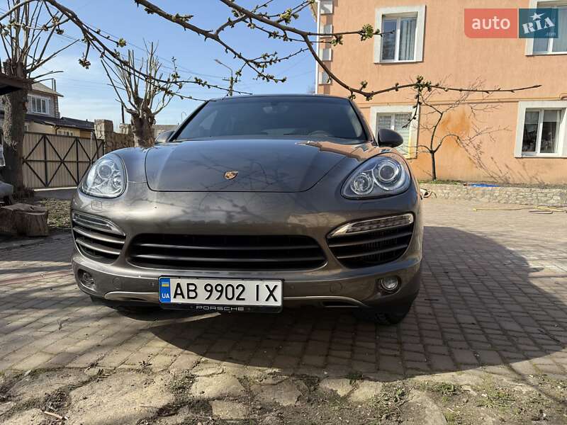 Внедорожник / Кроссовер Porsche Cayenne 2012 в Виннице
