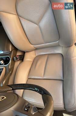 Позашляховик / Кросовер Porsche Cayenne 2012 в 
