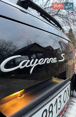 Внедорожник / Кроссовер Porsche Cayenne 2004 в 