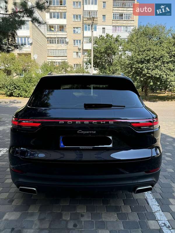 Внедорожник / Кроссовер Porsche Cayenne 2018 в Киеве