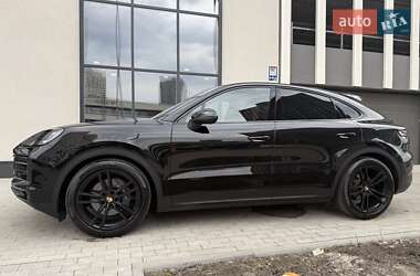 Внедорожник / Кроссовер Porsche Cayenne 2024 в 