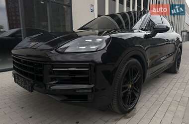Внедорожник / Кроссовер Porsche Cayenne 2024 в 