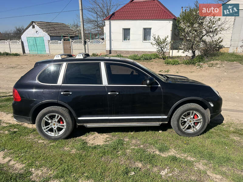 Внедорожник / Кроссовер Porsche Cayenne 2004 в Николаеве