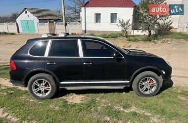 Позашляховик / Кросовер Porsche Cayenne 2004 в 