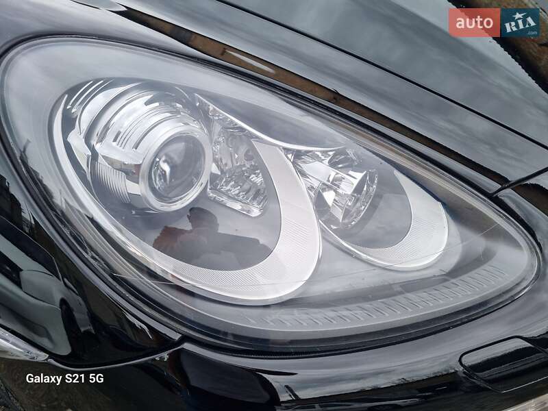 Внедорожник / Кроссовер Porsche Cayenne 2013 в Ровно