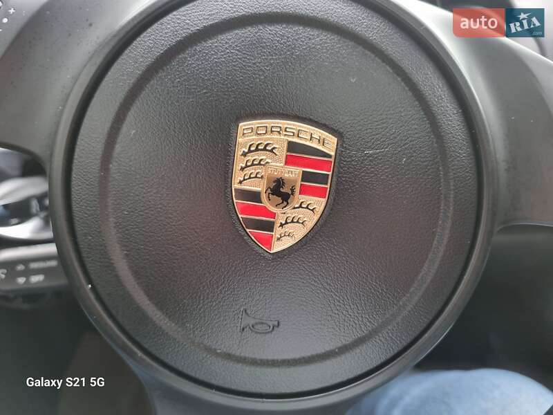 Внедорожник / Кроссовер Porsche Cayenne 2013 в Ровно
