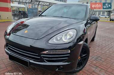Внедорожник / Кроссовер Porsche Cayenne 2013 в 