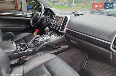 Внедорожник / Кроссовер Porsche Cayenne 2013 в 