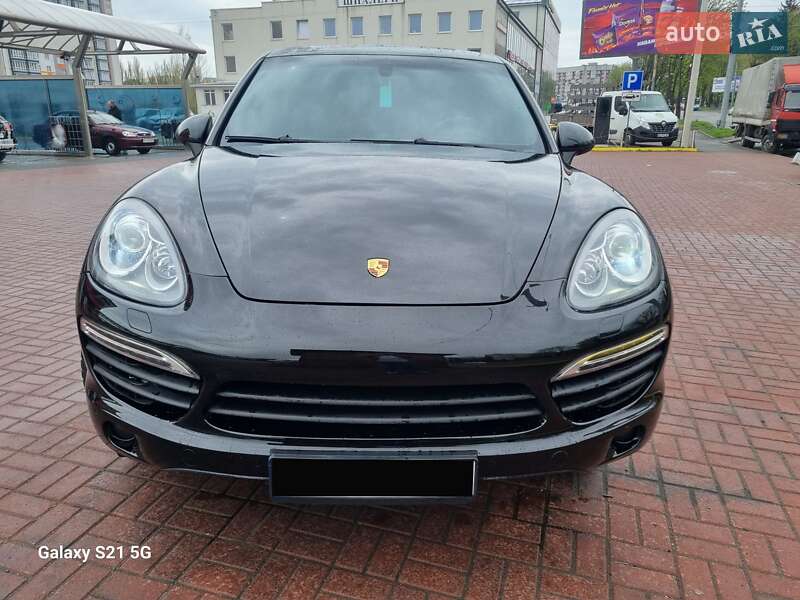 Внедорожник / Кроссовер Porsche Cayenne 2013 в Ровно