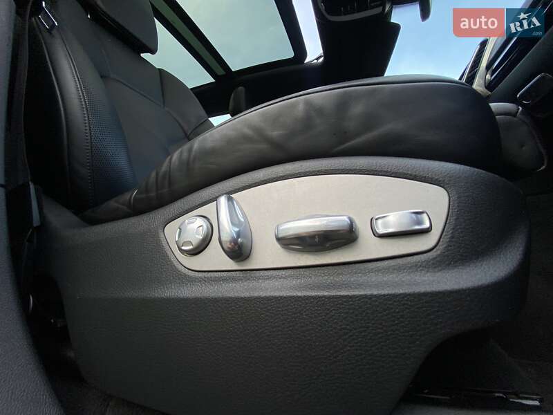 Внедорожник / Кроссовер Porsche Cayenne 2016 в Ужгороде