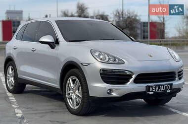 Позашляховик / Кросовер Porsche Cayenne 2012 в 
