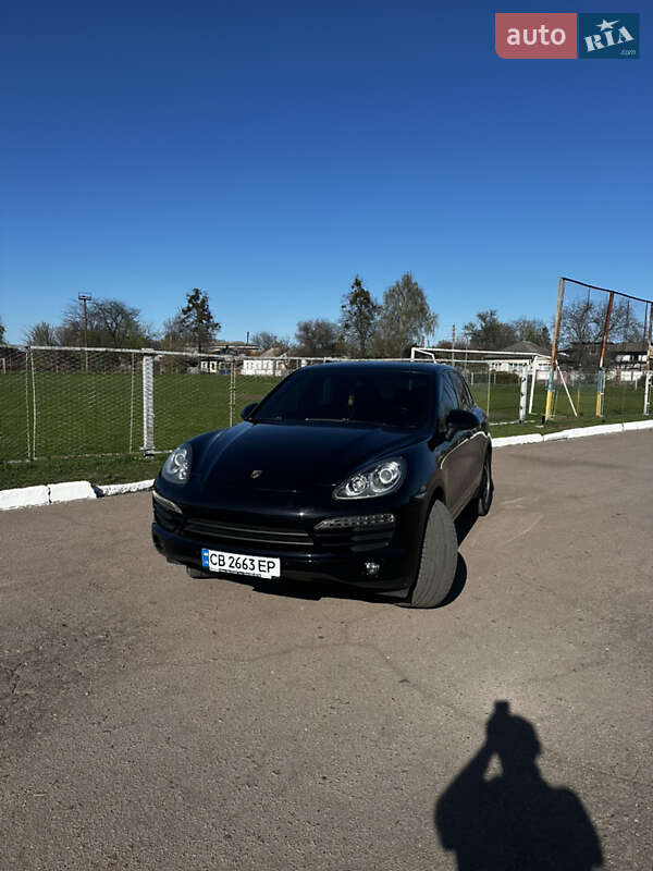 Позашляховик / Кросовер Porsche Cayenne 2010 в Прилуках
