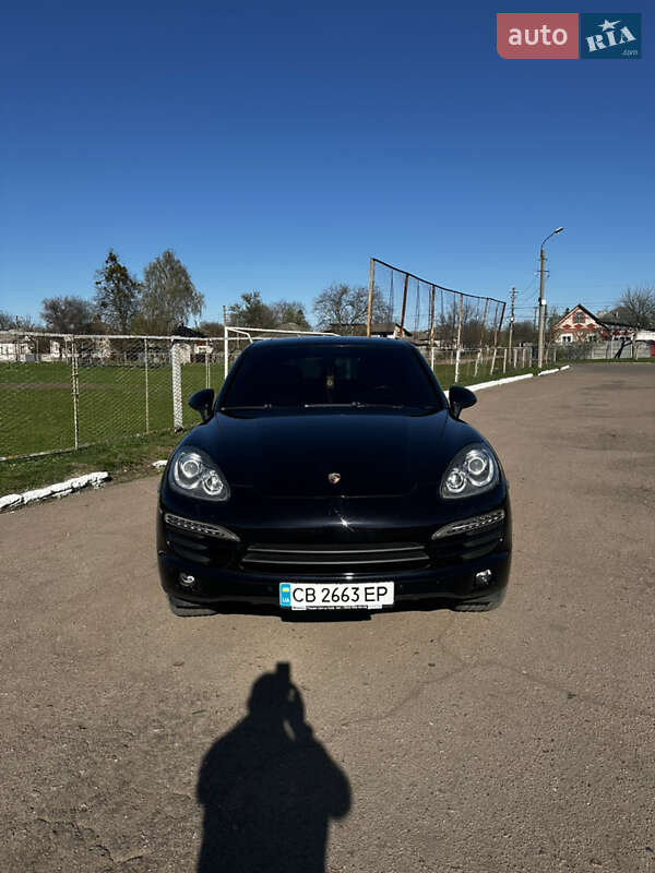 Позашляховик / Кросовер Porsche Cayenne 2010 в Прилуках