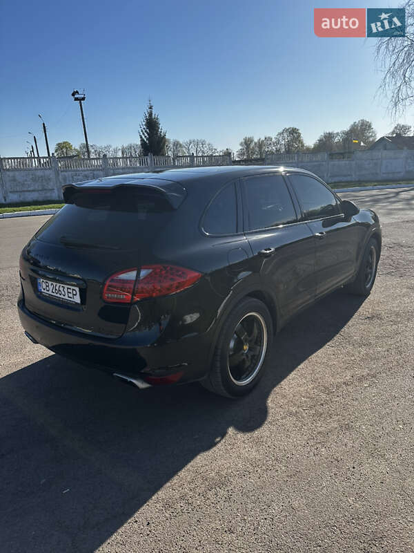 Позашляховик / Кросовер Porsche Cayenne 2010 в Прилуках