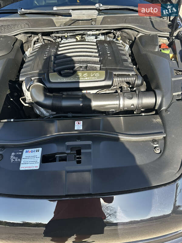Позашляховик / Кросовер Porsche Cayenne 2010 в Прилуках