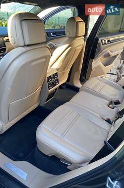 Внедорожник / Кроссовер Porsche Cayenne 2019 в 