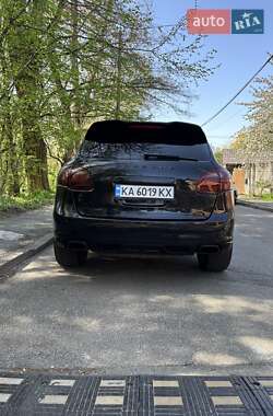 Внедорожник / Кроссовер Porsche Cayenne 2012 в 