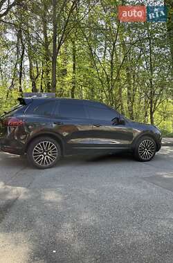 Porsche Cayenne 2012 Porsche Cayenne 2012