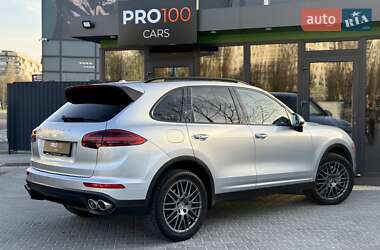 Внедорожник / Кроссовер Porsche Cayenne 2017 в 