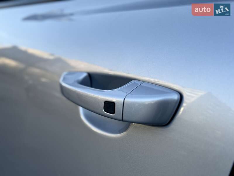 Внедорожник / Кроссовер Porsche Cayenne 2017 в Киеве