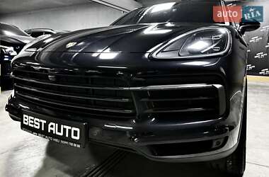 Внедорожник / Кроссовер Porsche Cayenne 2020 в 
