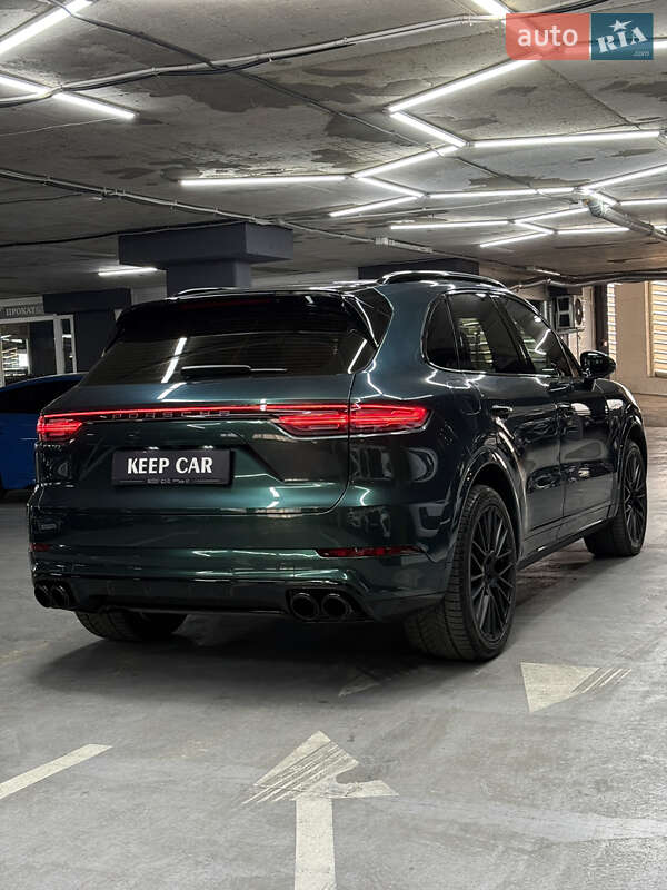Позашляховик / Кросовер Porsche Cayenne 2019 в Одесі