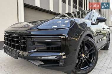 Позашляховик / Кросовер Porsche Cayenne 2024 в 