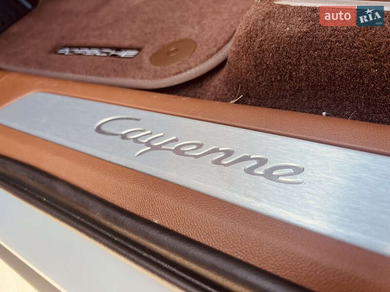 Позашляховик / Кросовер Porsche Cayenne 2022 в Києві
